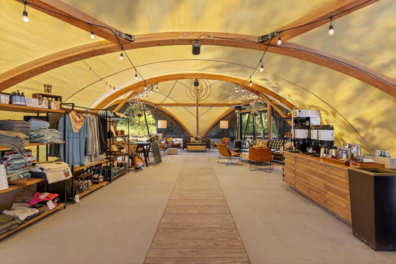 Under Canvas Glacier Coram Exterior foto