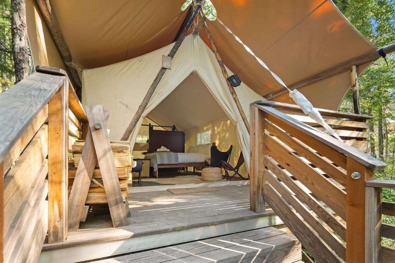 Under Canvas Glacier Coram Exterior foto
