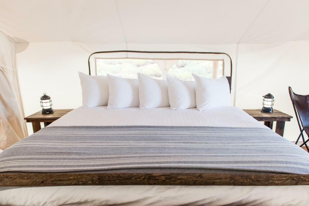 Under Canvas Glacier Coram Exterior foto