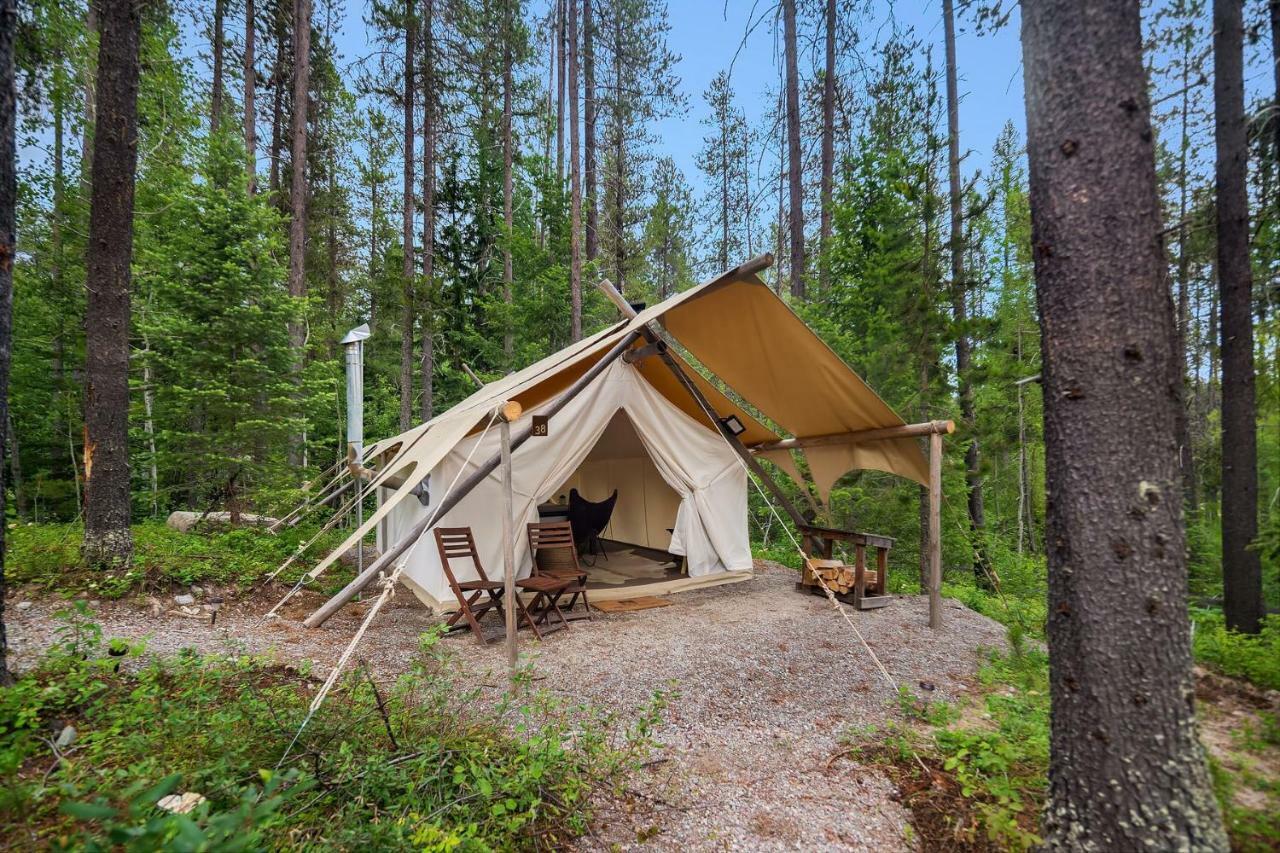 Under Canvas Glacier Coram Exterior foto